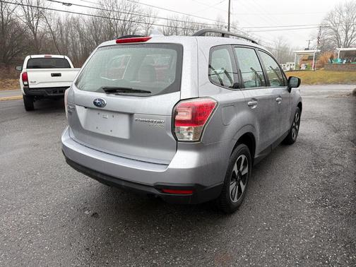 2017 Subaru Forester 2.5i