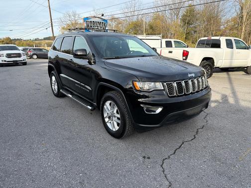 2017 Jeep Grand Cherokee Laredo