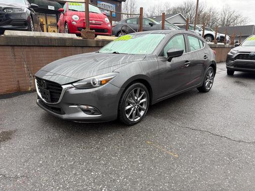 2018 Mazda Mazda3 Grand Touring