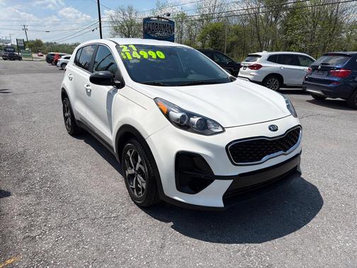 WHITE 2021 Kia Sportage LX