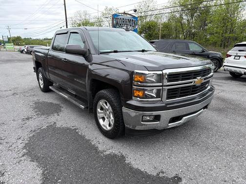 GREEN 2015 Chevrolet Silverado 1500 2LT