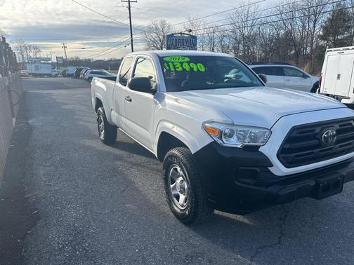 2019 Toyota Tacoma SR