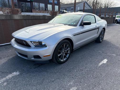 2012 Ford Mustang V6 Premium