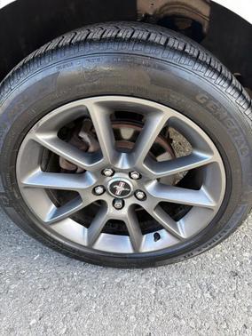 2012 Ford Mustang V6 Premium