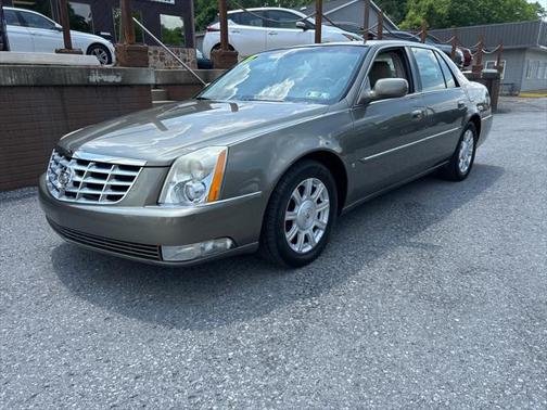 2010 Cadillac DTS Base