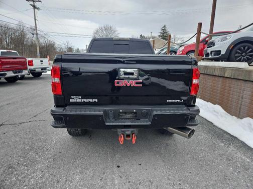 2016 GMC Sierra 2500 Denali