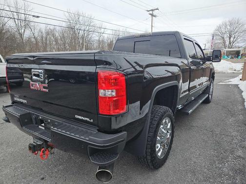 2016 GMC Sierra 2500 Denali