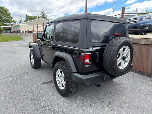 Black Clearcoat 2021 Jeep Wrangler Sport S