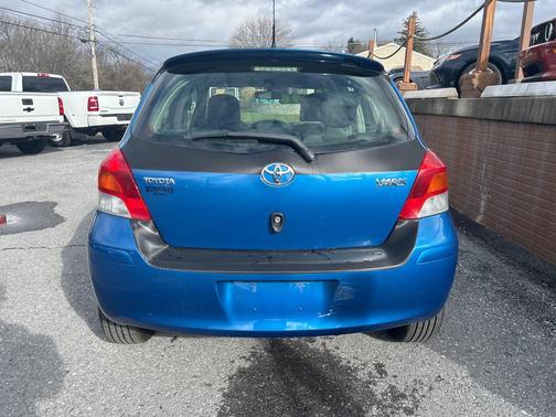 2011 Toyota Yaris Base