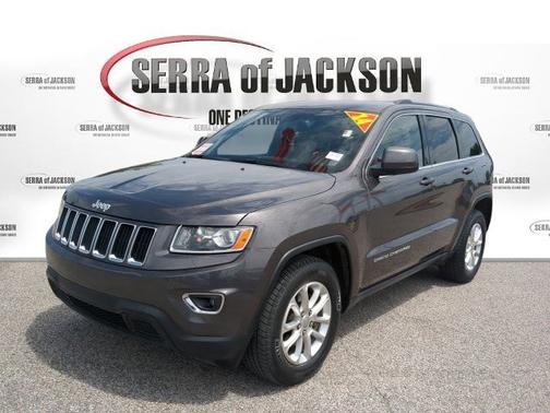 Granite Crystal Metallic Clearcoat 2014 Jeep Grand Cherokee Laredo