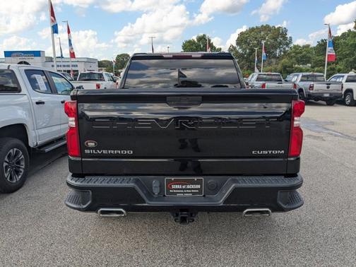 2020 Chevrolet Silverado 1500 Custom