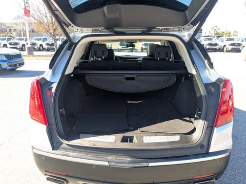 2017 Cadillac XT5 Luxury FWD