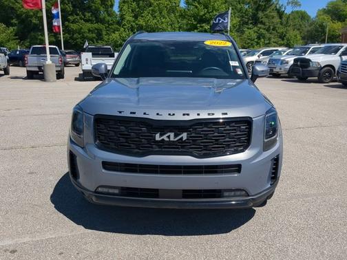 Everlasting Silver 2022 Kia Telluride SX