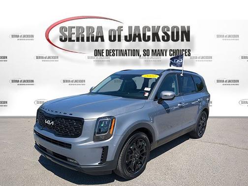 Everlasting Silver 2022 Kia Telluride SX