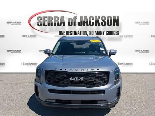 Everlasting Silver 2022 Kia Telluride SX