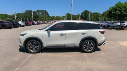2022 INFINITI QX60 LUXE