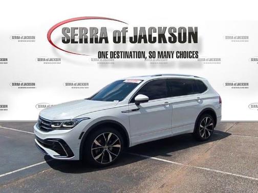 2023 Volkswagen Tiguan SEL R-Line