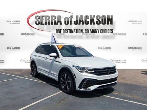 2023 Volkswagen Tiguan SEL R-Line
