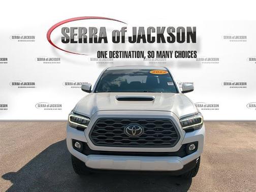 White 2022 Toyota Tacoma TRD Sport