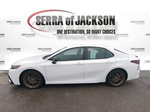 2023 Toyota Camry SE