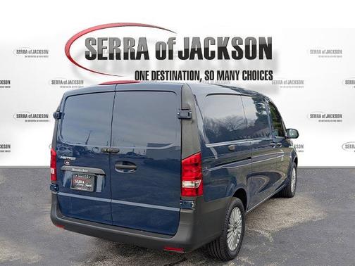 2022 Mercedes-Benz Metris Base