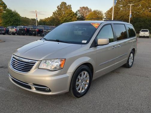 2016 Chrysler Town & Country Touring