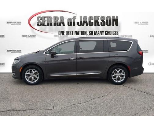 2018 Chrysler Pacifica Touring L Plus