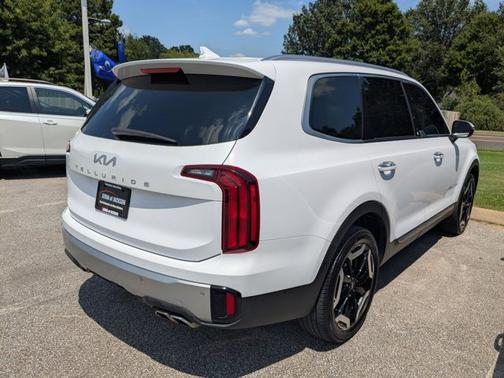 2023 Kia Telluride S