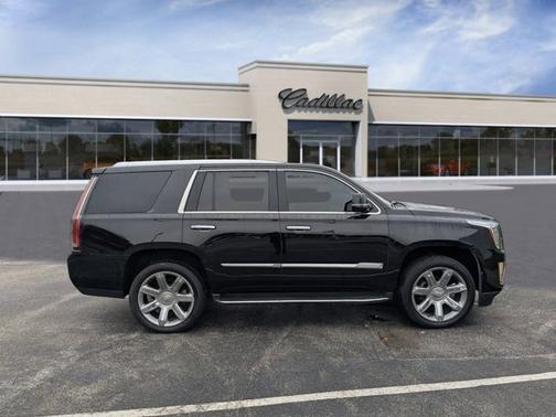 2019 Cadillac Escalade Luxury