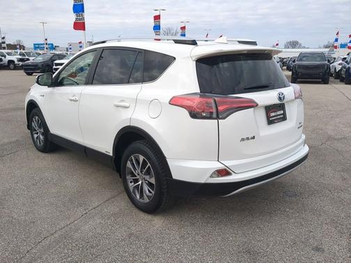 2016 Toyota RAV4 Hybrid XLE