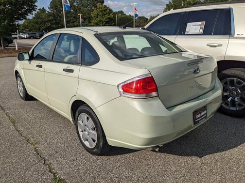 2010 Ford Focus S