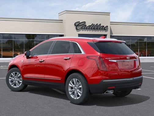 2026 Cadillac XT5 FWD Luxury