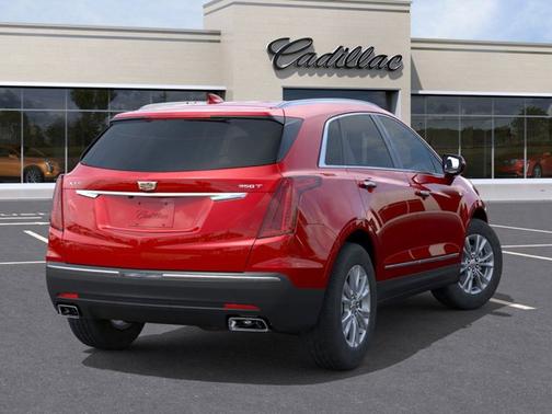 2026 Cadillac XT5 FWD Luxury