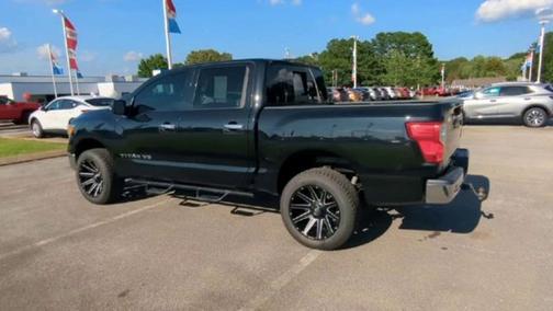 2019 Nissan Titan SV