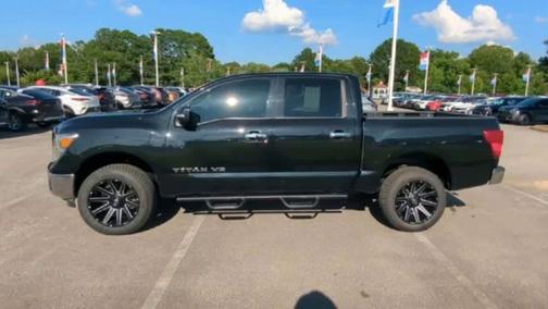 2019 Nissan Titan SV