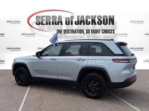 2024 Jeep Grand Cherokee Altitude