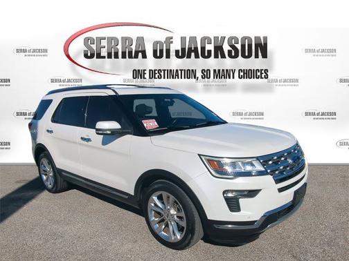 White Platinum Metallic Tri-Coat 2018 Ford Explorer Limited