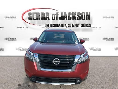 2022 Nissan Pathfinder Platinum