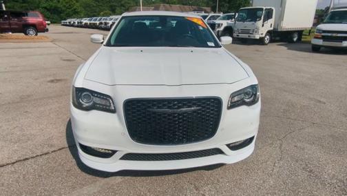 2022 Chrysler 300 Touring L
