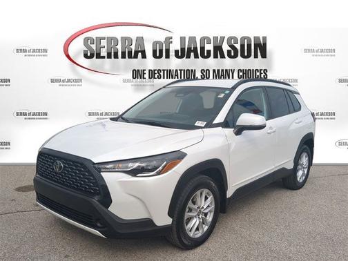 2024 Toyota Corolla Cross LE