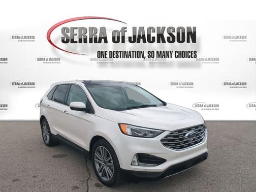 White Platinum Metallic Tri-Coat 2019 Ford Edge Titanium