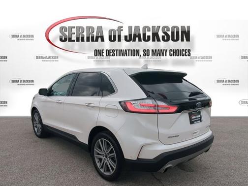 White Platinum Metallic Tri-Coat 2019 Ford Edge Titanium