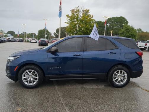 2022 Chevrolet Equinox LS