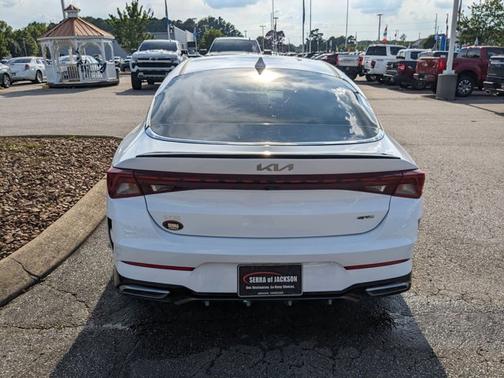 2024 Kia K5 GT-Line