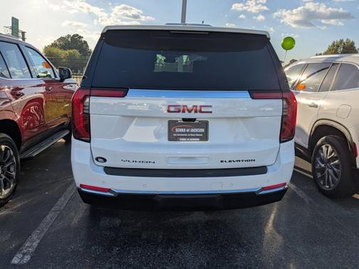 2026 GMC Yukon Elevation