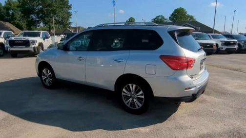 2018 Nissan Pathfinder SL