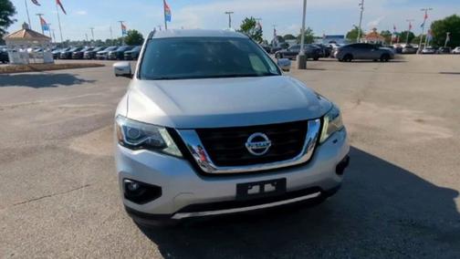 2018 Nissan Pathfinder SL