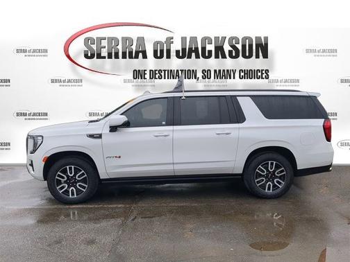 2024 GMC Yukon XL AT4