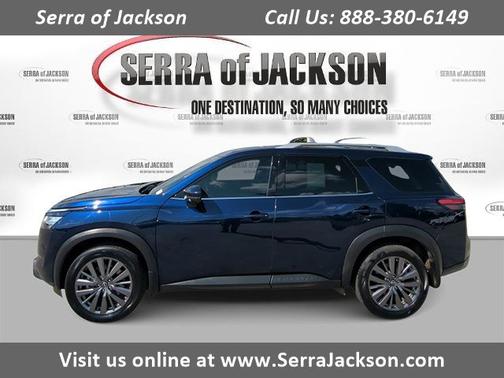 2024 Nissan Pathfinder SL