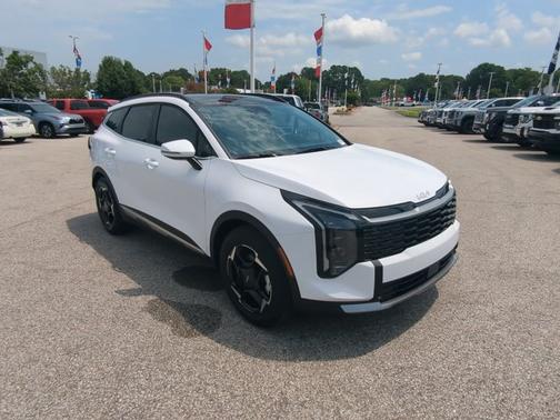 Glacial White Pearl 2026 Kia Sportage EX